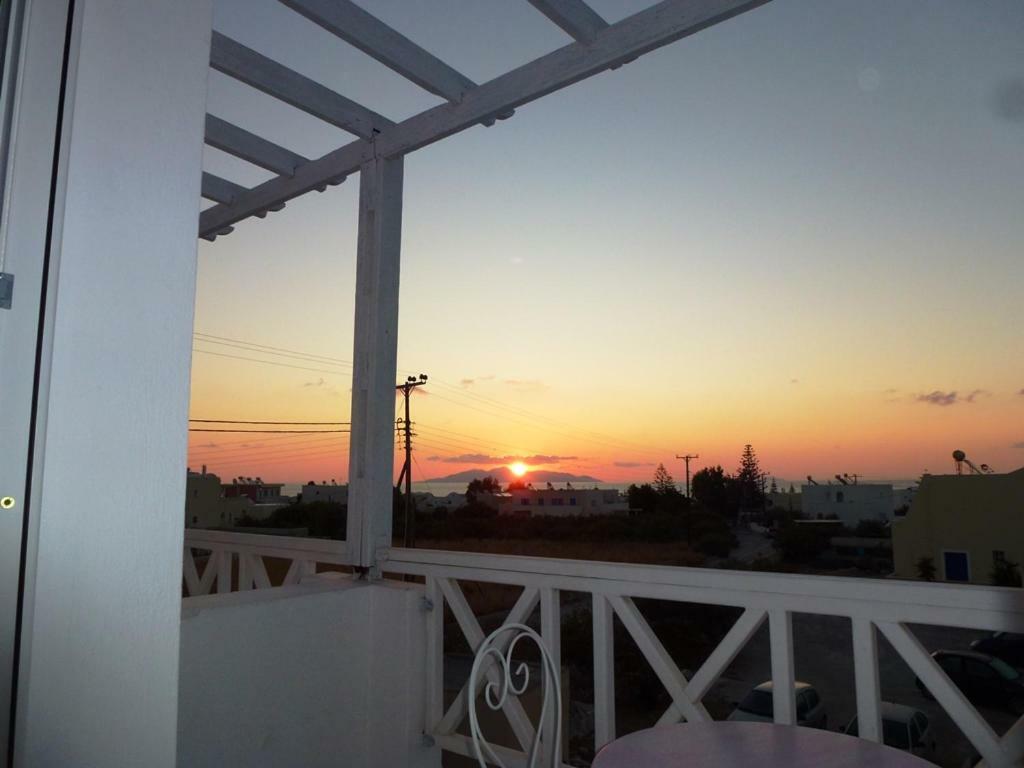 Bougainvillea Suites Kamari  Luaran gambar
