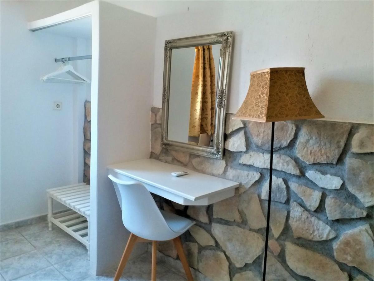 Bougainvillea Suites Kamari  Luaran gambar